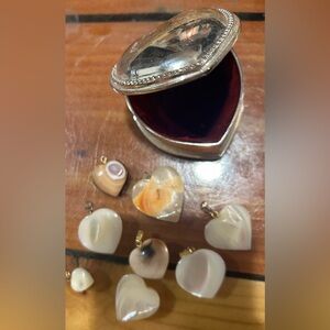 Vintage Mother of Pearl heart pendants (8)